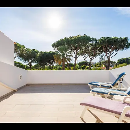 Excuisite 3 Bedrooms Da Alegria De Viver Private Pool Private Pool Prime Location Modern Furnishing Villa Quarteira