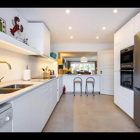 Excuisite 3 Bedrooms Da Alegria De Viver Private Pool Private Pool Prime Location Modern Furnishing * Quarteira