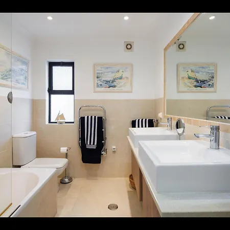 Excuisite 3 Bedrooms Da Alegria De Viver Private Pool Private Pool Prime Location Modern Furnishing Villa