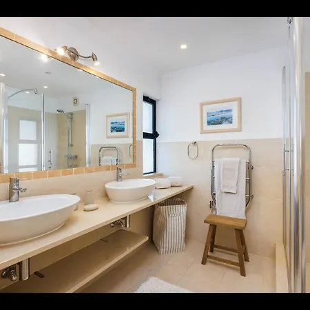 Villa Excuisite 3 Bedrooms Da Alegria De Viver Private Pool Private Pool Prime Location Modern Furnishing *