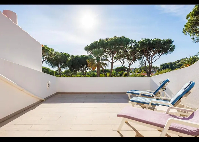 Excuisite 3 Bedrooms Da Alegria De Viver Private Pool Private Pool Prime Location Modern Furnishing Villa Quarteira
