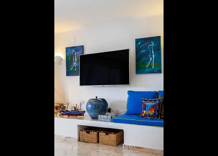 Excuisite 3 Bedrooms Da Alegria De Viver Private Pool Private Pool Prime Location Modern Furnishing Villa