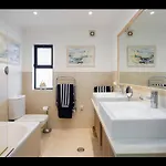 Excuisite 3 Bedrooms Da Alegria De Viver Private Pool Private Pool Prime Location Modern Furnishing 别墅